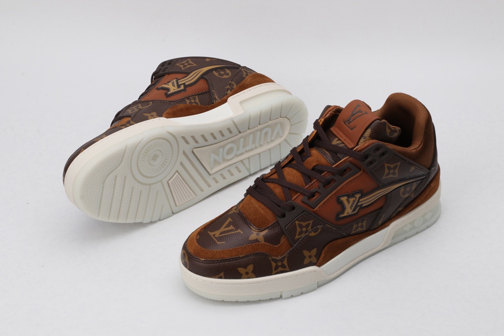 L*V SNEAKER
